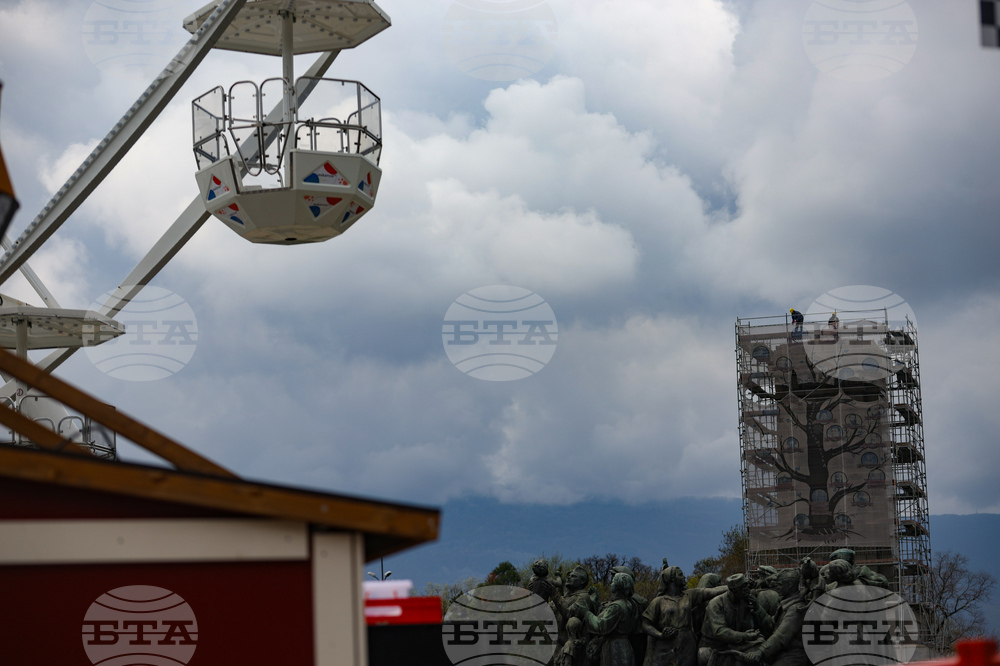 Княжеска градина  - скеле - демонтиране