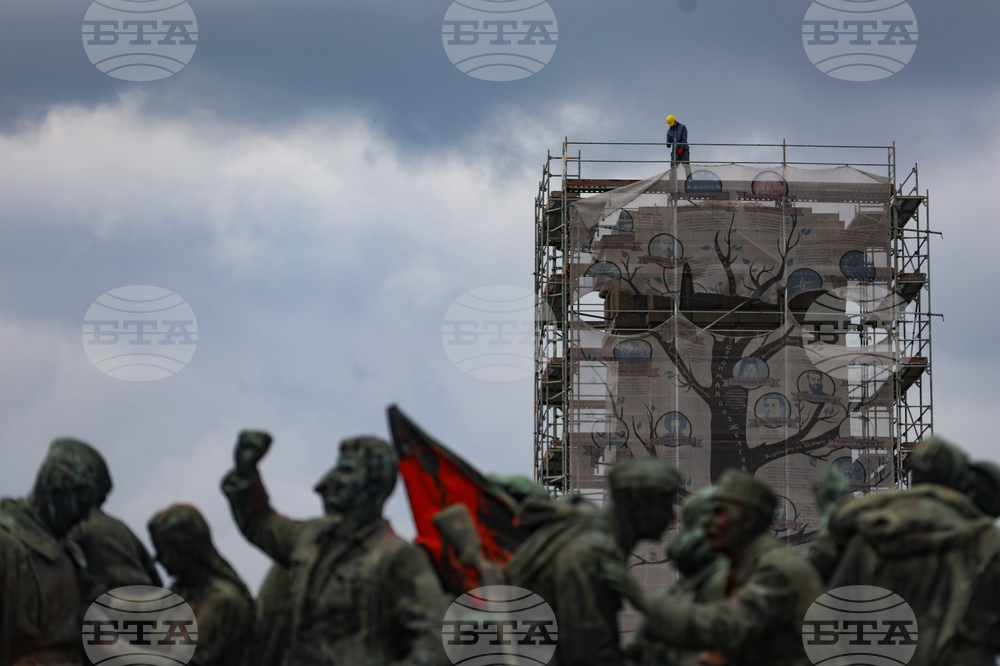 Княжеска градина  - скеле - демонтиране