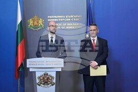 Министерски съвет - Георги Клисурски - Иван Христанов - брифинг