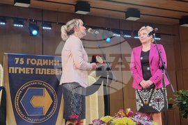 Плевен - Професионална гимназия по механоелектротехника - празник