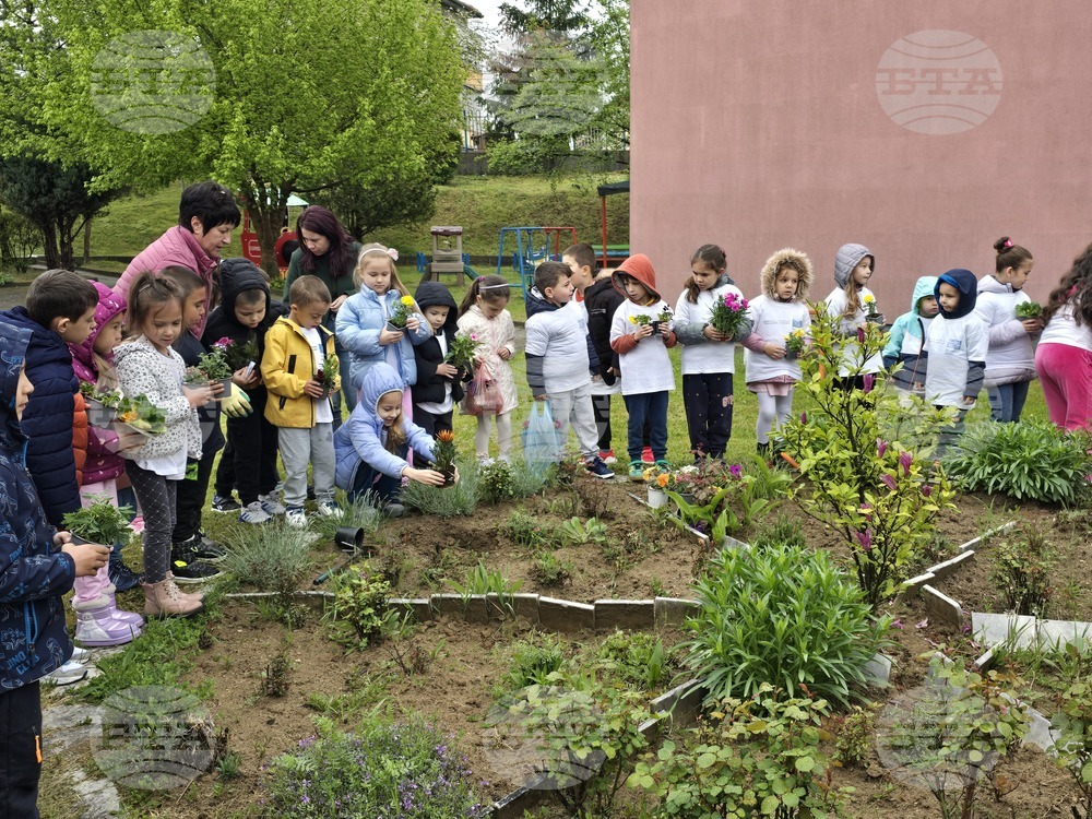 Гоце Делчев - Детска градина „Джани Родари“ - засаждане на юбилейно дърво