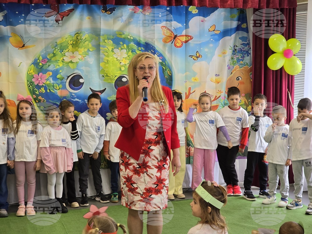 Гоце Делчев - Детска градина „Джани Родари“ - засаждане на юбилейно дърво