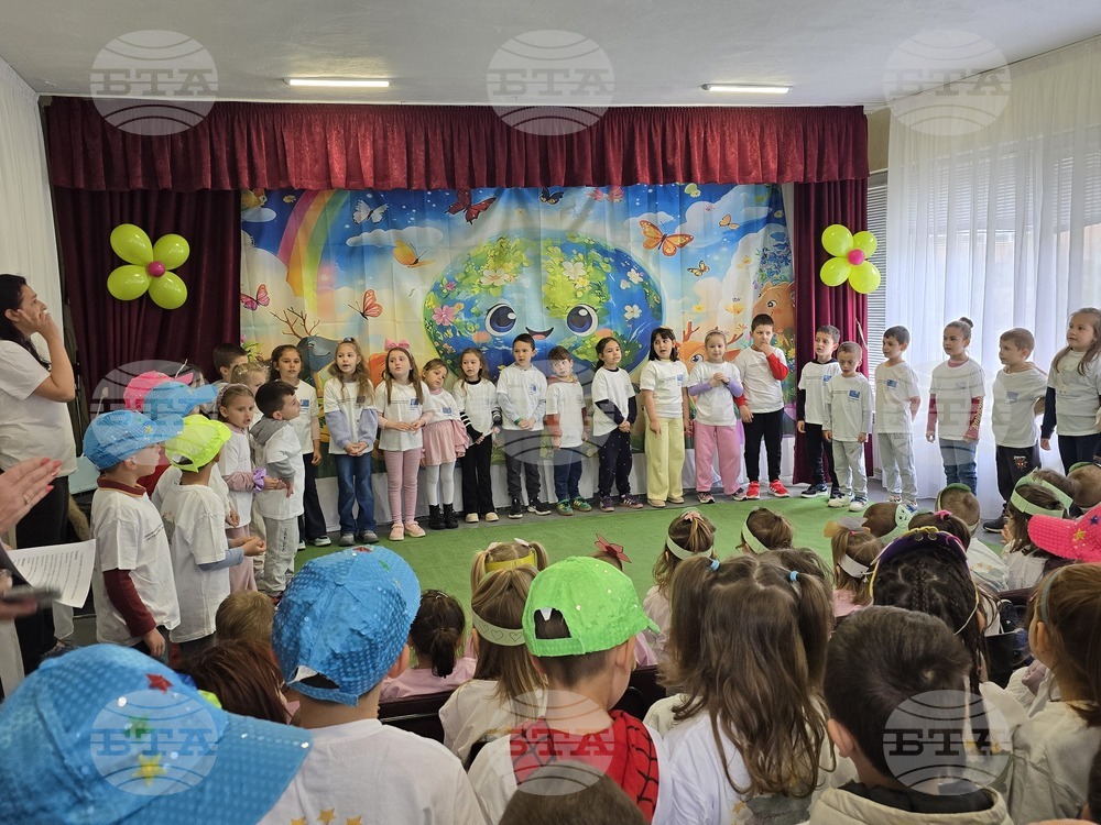 Гоце Делчев - Детска градина „Джани Родари“ - засаждане на юбилейно дърво