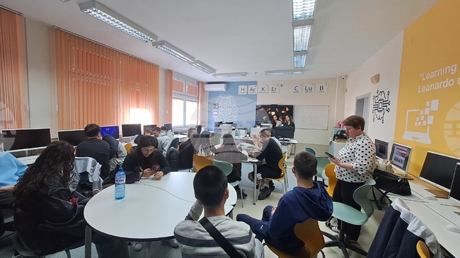 Втора английска езикова гимназия „Томас Джеферсън“ отбеляза 150-годишнината от избухването на Априлското въстание със събитието „Памет и бъдеще“