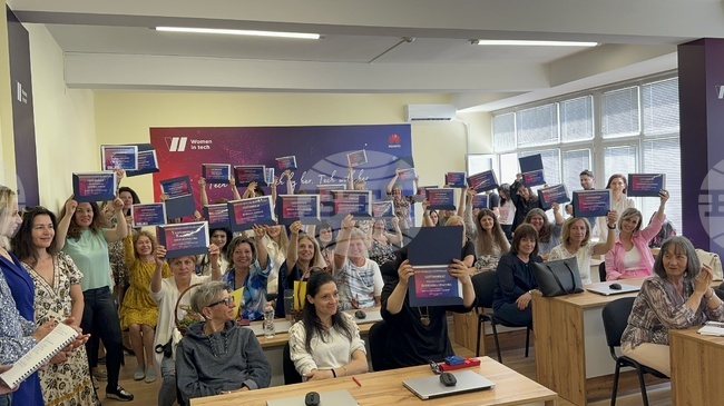 ВУТП: Изкуственият интелект на фокус в новото ниво на програмата „Women in Tech – Жените в технологиите“