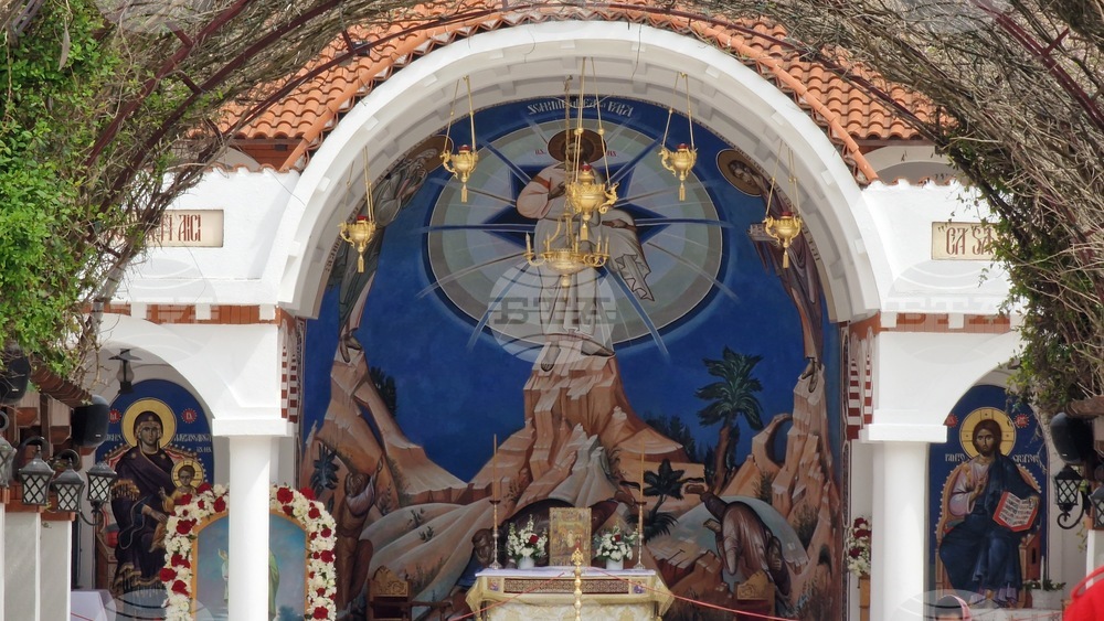 Румъния - манастир „Пантократор“- честната глава на свети Георги