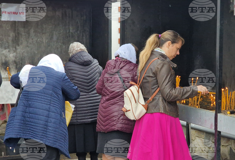 Румъния - манастир „Пантократор“- честната глава на свети Георги