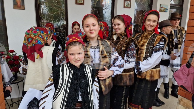 Румъния - манастир „Пантократор“- честната глава на свети Георги