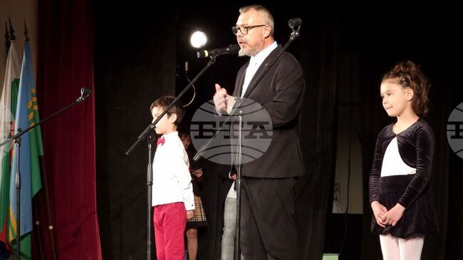 Кметът на Тунджа Станчо Ставрев поздрави жителите и гостите на общината за празника, честван на 22 април