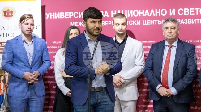 Форумът „Кариера и бизнес 2026“ събра над 40 компании и студенти в Университета за национално и световно стопанство