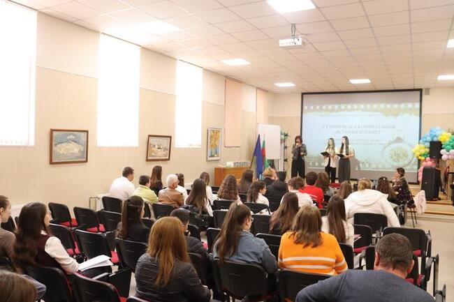 Десетото юбилейно издание на ученическата конференция „История и памет“ събра 45 ученици от 13 училища в област Търговище