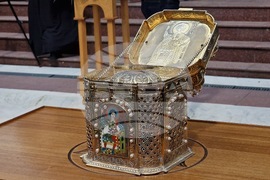 Румъния - манастир „Пантократор“- честната глава на свети Георги