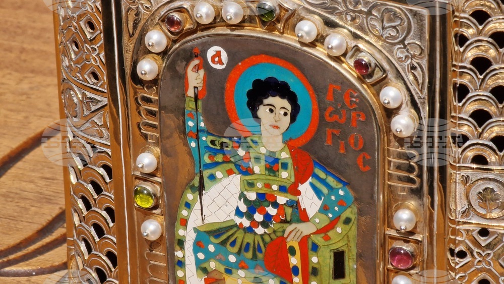 Румъния - манастир „Пантократор“- честната глава на свети Георги