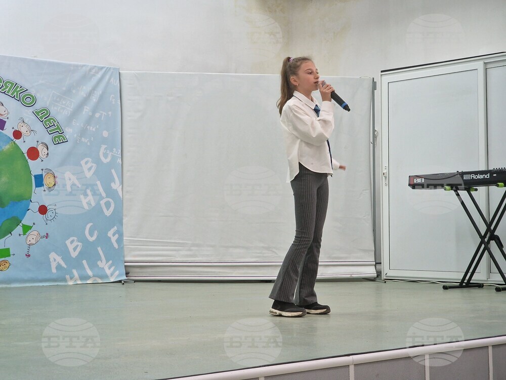 Разград - училища - форум