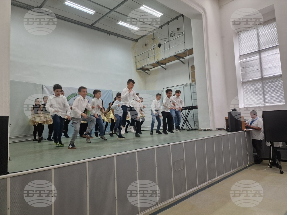 Разград - училища - форум