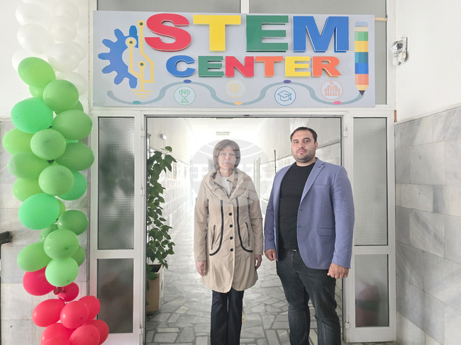 Летница - Средно училище „Бачо Киро“ - STEM център