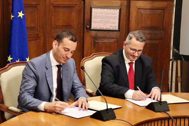 Agriculture Ministry and Sofia Municipality Sign Memorandum on Vitosha Nature Park Development