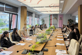 Казанлък - конкурс „Царица Роза“ - участници - среща