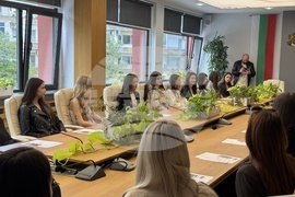 Казанлък - конкурс „Царица Роза“ - участници - среща