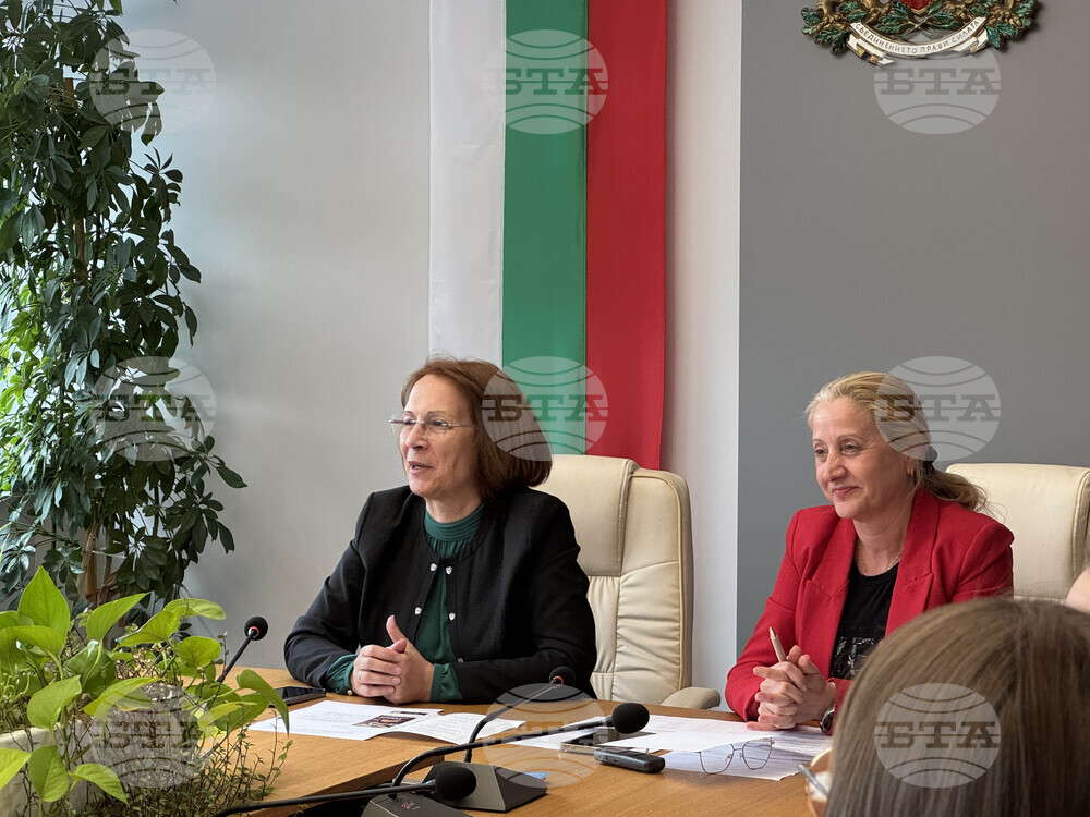 Казанлък - конкурс „Царица Роза“ - участници - среща