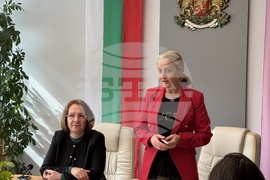 Казанлък - конкурс „Царица Роза“ - участници - среща