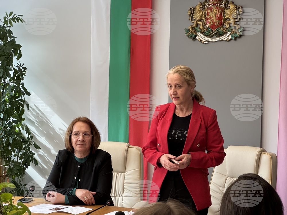 Казанлък - конкурс „Царица Роза“ - участници - среща