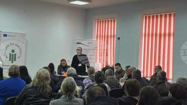 Възможностите за европейско финансиране представи екипът на Областния информационен център в Търговище на трудова борса в Омуртаг