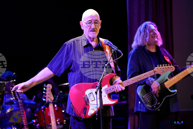 Obit Dave Mason