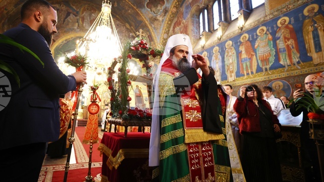 Частица от мощите на св. новомъченик Лазар Български бе изложена за поклонение в митрополитската катедрала „Св. великомъченица Неделя“ в София