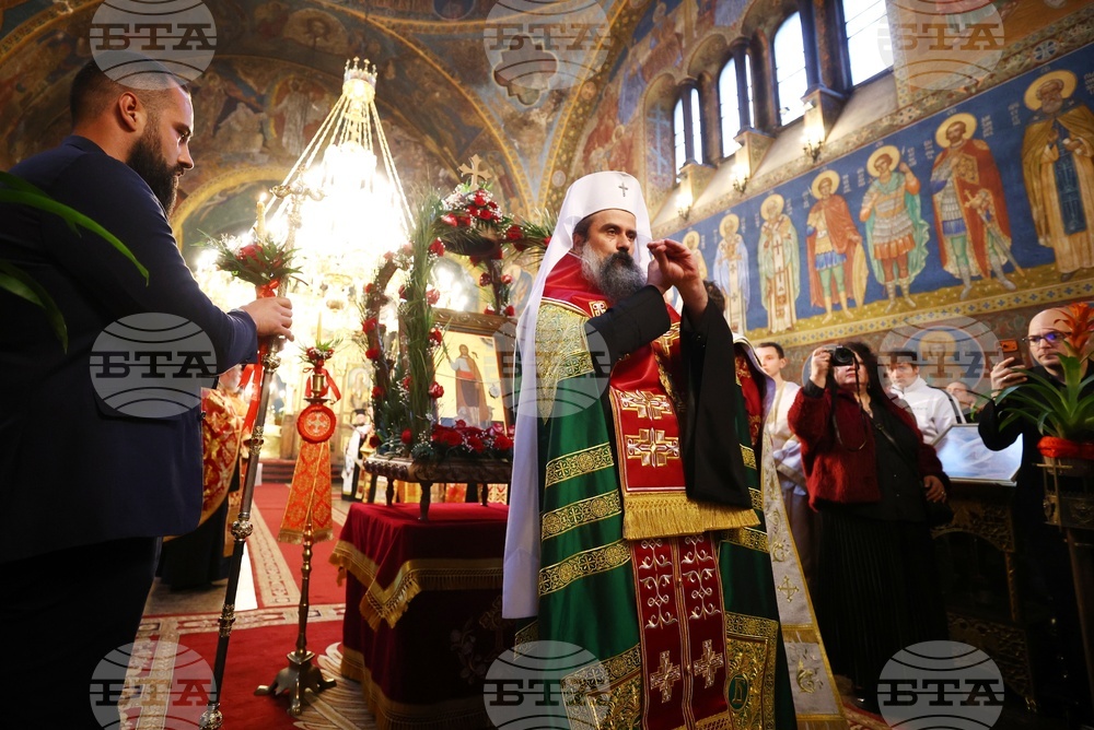 Храм „Св. вмчца Неделя“ - Лазар Български - мощи