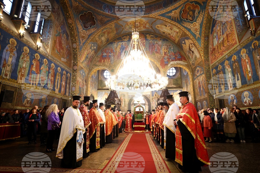 Храм „Св. вмчца Неделя“ - Лазар Български - мощи