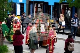 Храм „Св. вмчца Неделя“ - Лазар Български - мощи
