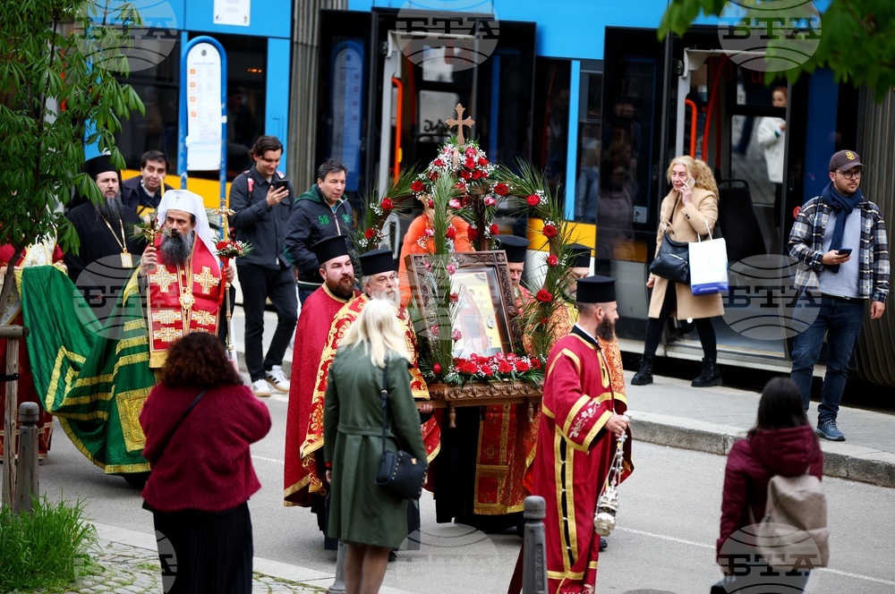 Храм „Св. вмчца Неделя“ - Лазар Български - мощи