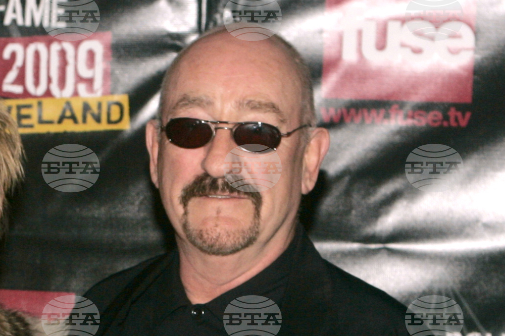 Obit Dave Mason