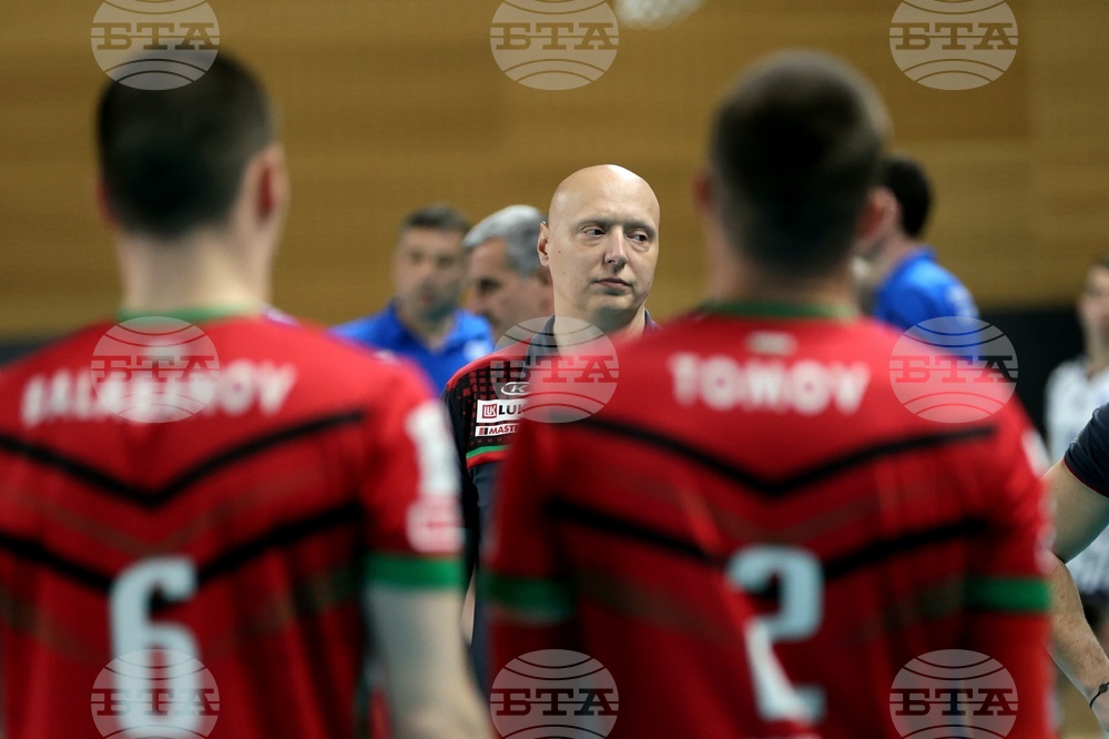 Волейбол - „Левски“ - „Нефтохимик 2010“