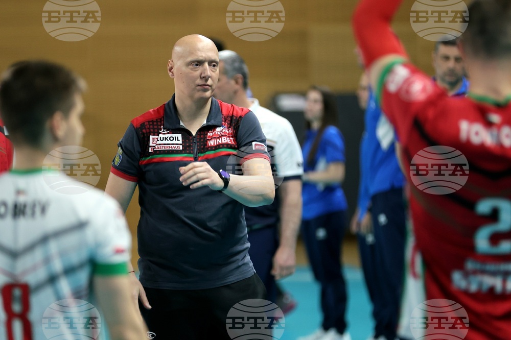 Волейбол - „Левски“ - „Нефтохимик 2010“