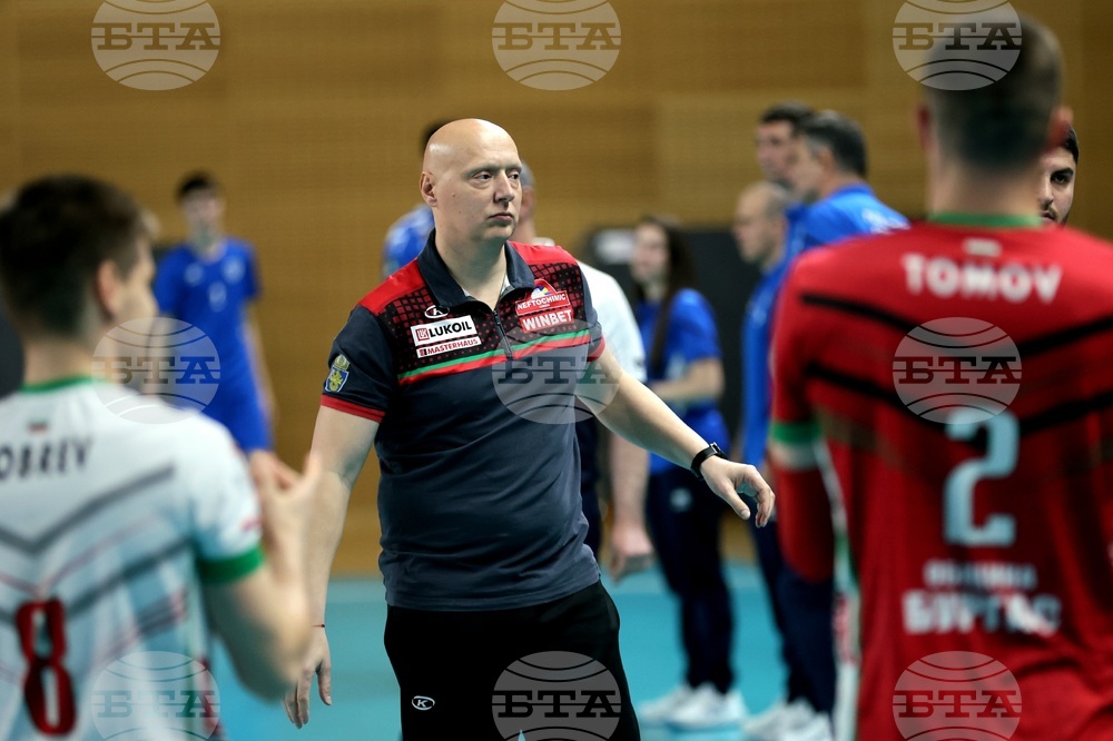 Волейбол - „Левски“ - „Нефтохимик 2010“