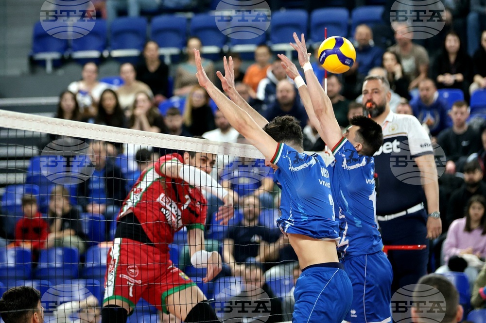 Волейбол - „Левски“ - „Нефтохимик 2010“