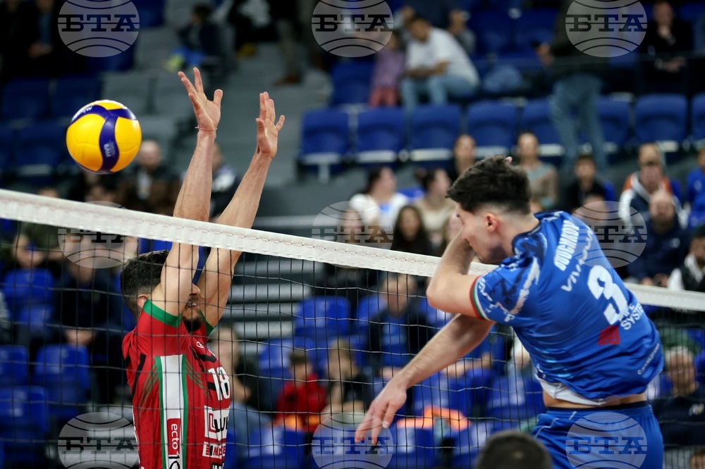 Волейбол - „Левски“ - „Нефтохимик 2010“