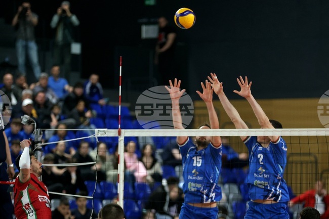 Левски постигна втора победа срещу Нефтохимик 2010 във финала на мъжкия волейболен шампионат на България