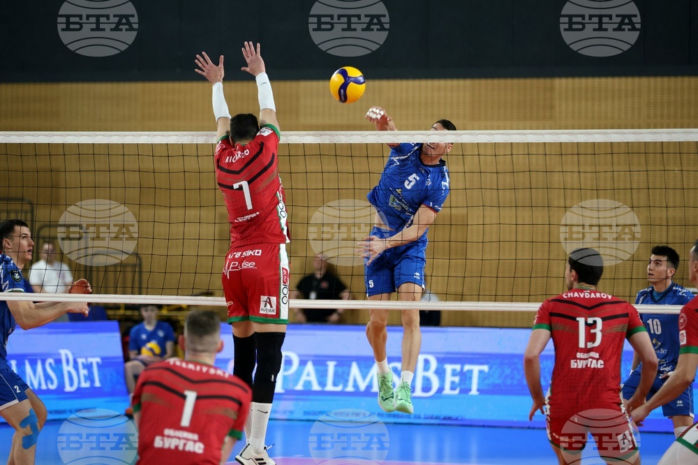 Волейбол - „Левски“ - „Нефтохимик 2010“