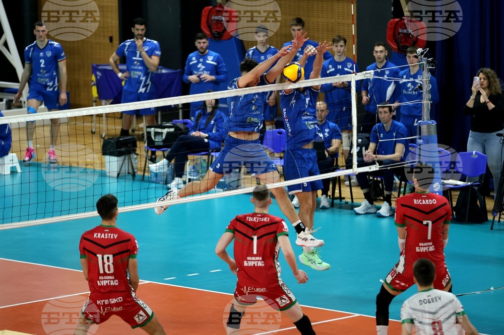 Волейбол - „Левски“ - „Нефтохимик 2010“