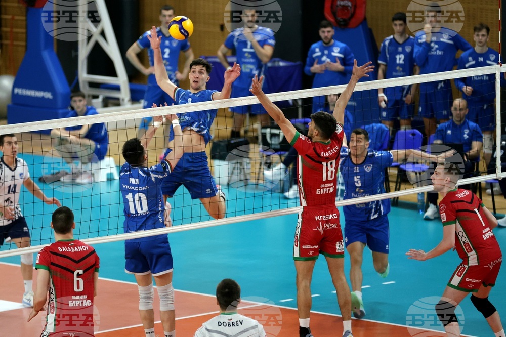 Волейбол - „Левски“ - „Нефтохимик 2010“