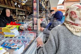 Румъния - Драганещ-Влашка - поклонение пред Честната глава на Свети Георги Победоносец