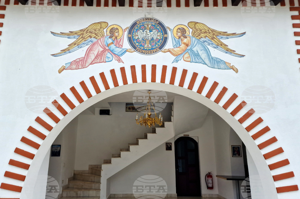 Румъния - Драганещ-Влашка - поклонение пред Честната глава на Свети Георги Победоносец