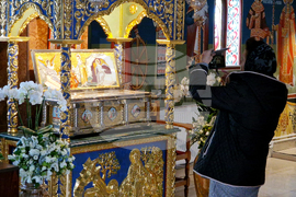 Румъния - Драганещ-Влашка - поклонение пред Честната глава на Свети Георги Победоносец