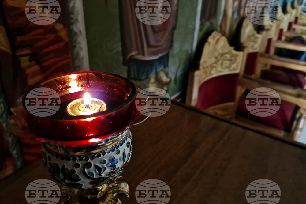 Румъния - Драганещ-Влашка - поклонение пред Честната глава на Свети Георги Победоносец