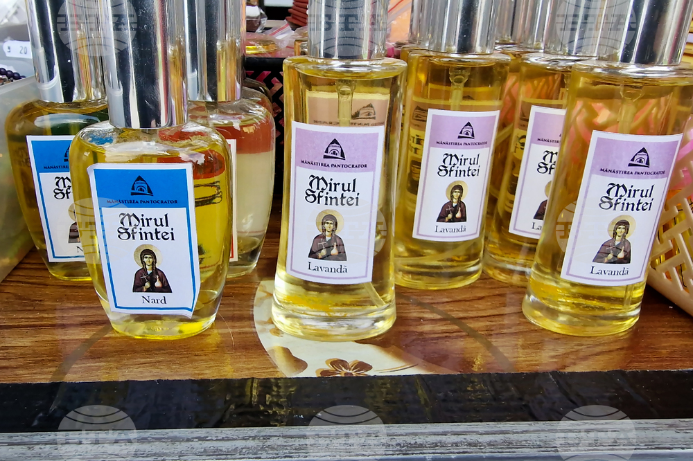 Румъния - Драганещ-Влашка - поклонение пред Честната глава на Свети Георги Победоносец