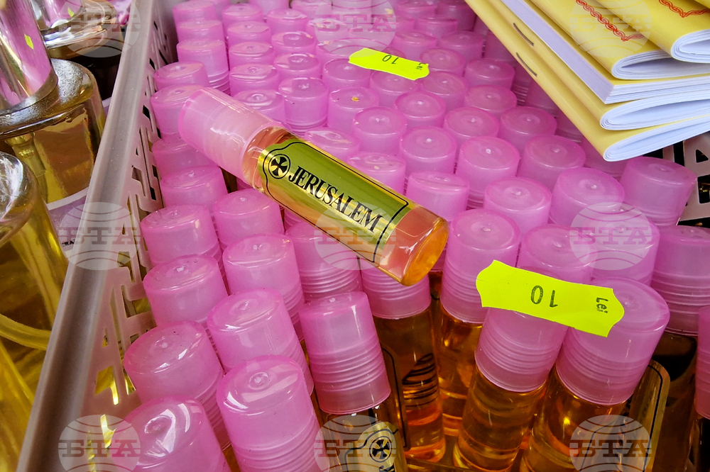 Румъния - Драганещ-Влашка - поклонение пред Честната глава на Свети Георги Победоносец