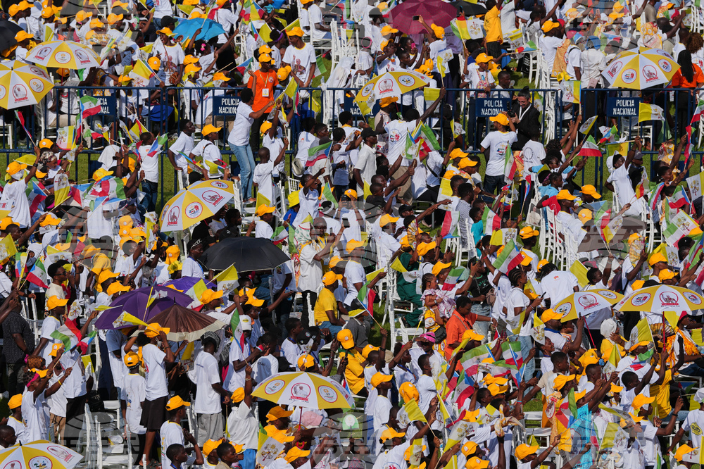 CORRECTION Equatorial Guinea Africa Pope